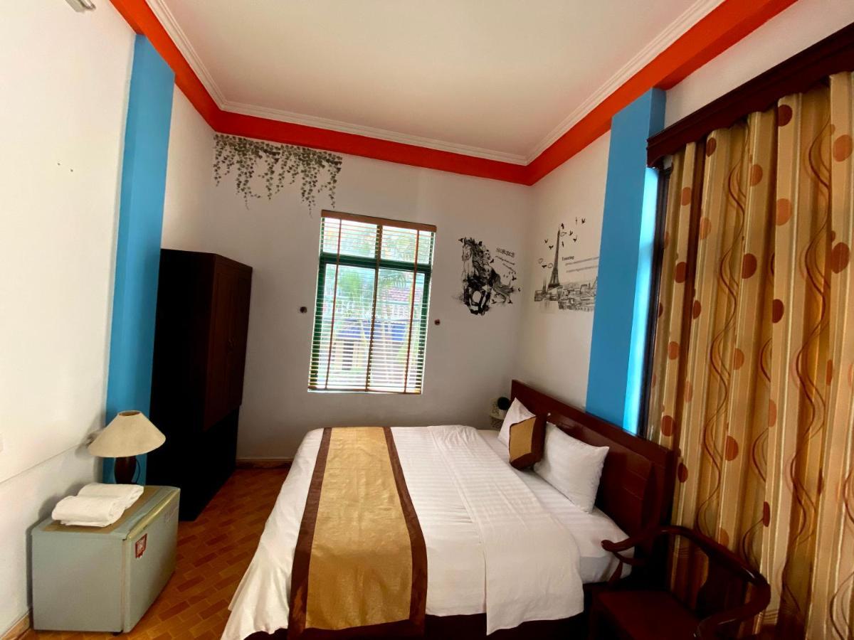 Alex Ha Long Hotel Exterior photo