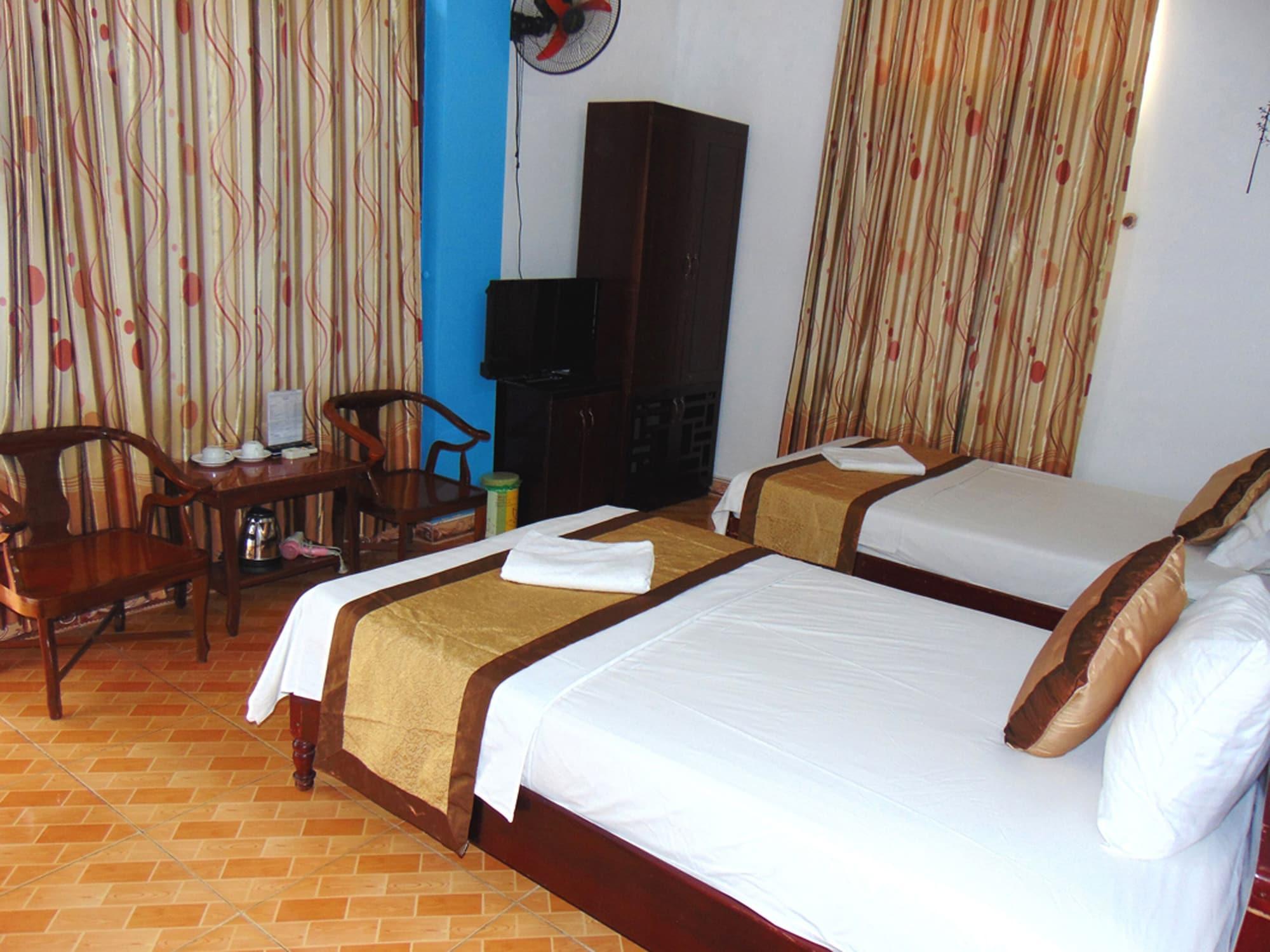 Alex Ha Long Hotel Exterior photo