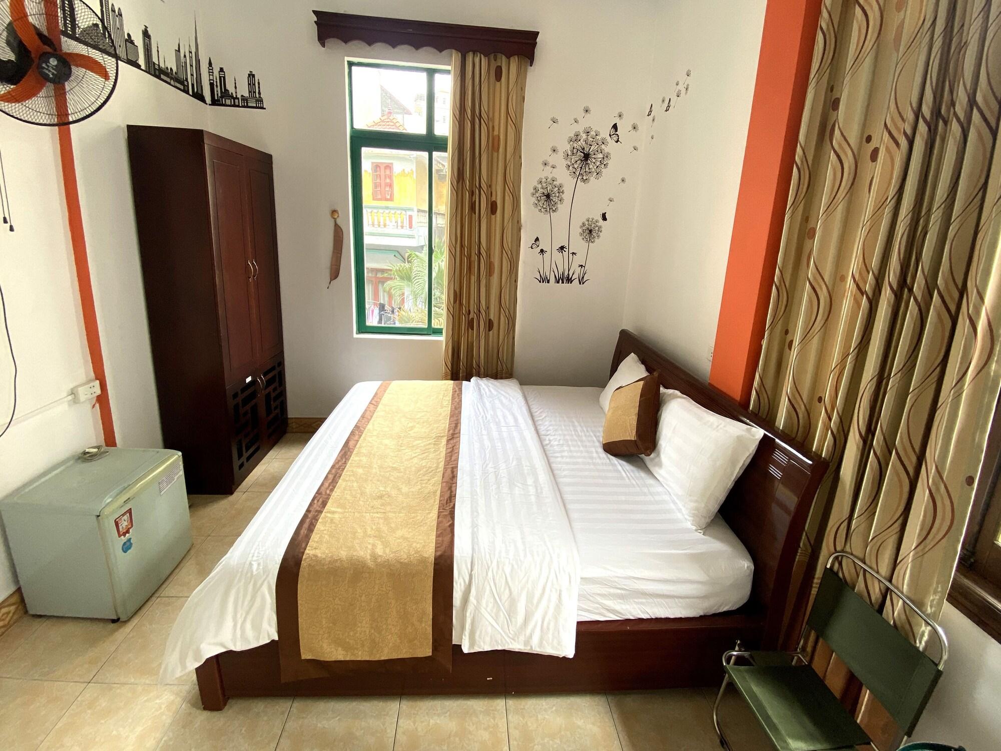 Alex Ha Long Hotel Exterior photo